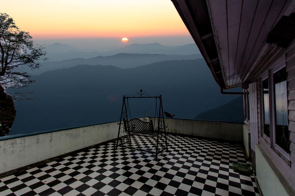 Central Gleneagles Heritage Resort Former Bungalow Of Ex-Tata Chairman Russi Mody The Mall Road Darjeeling Дарджилинг Экстерьер фото