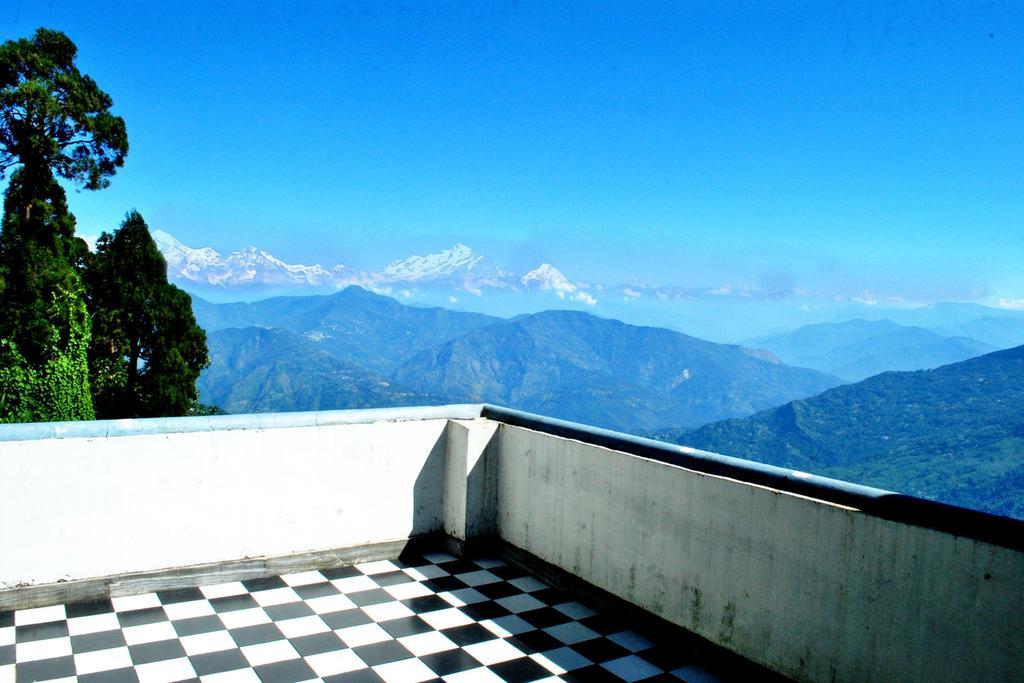 Central Gleneagles Heritage Resort Former Bungalow Of Ex-Tata Chairman Russi Mody The Mall Road Darjeeling Дарджилинг Экстерьер фото